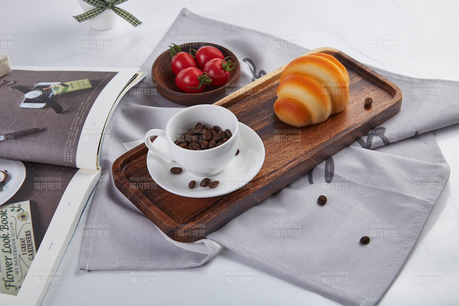 咖啡时光与面包小憩图片