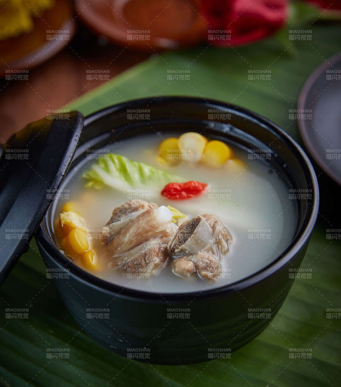 排骨玉米汤图片