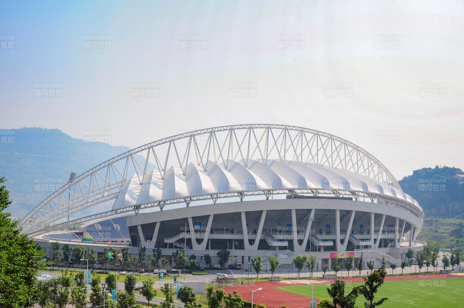 现代体育场外观全景图图片