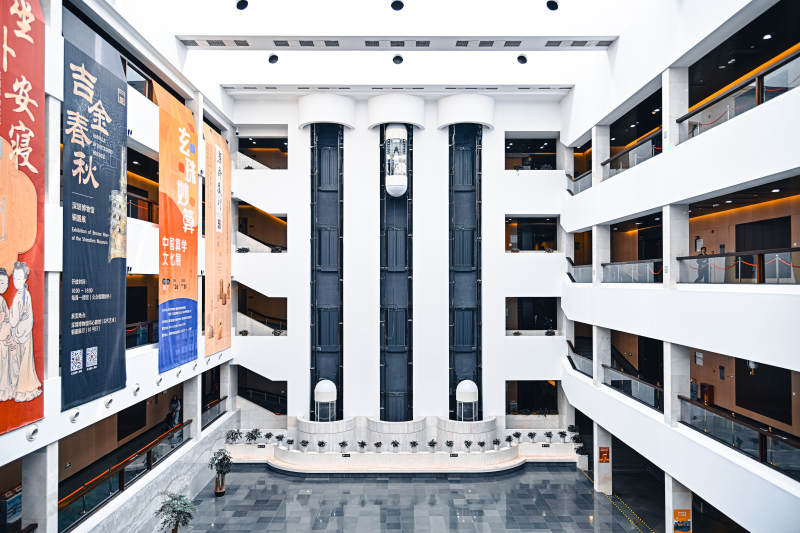 现代图书馆内部景观图片