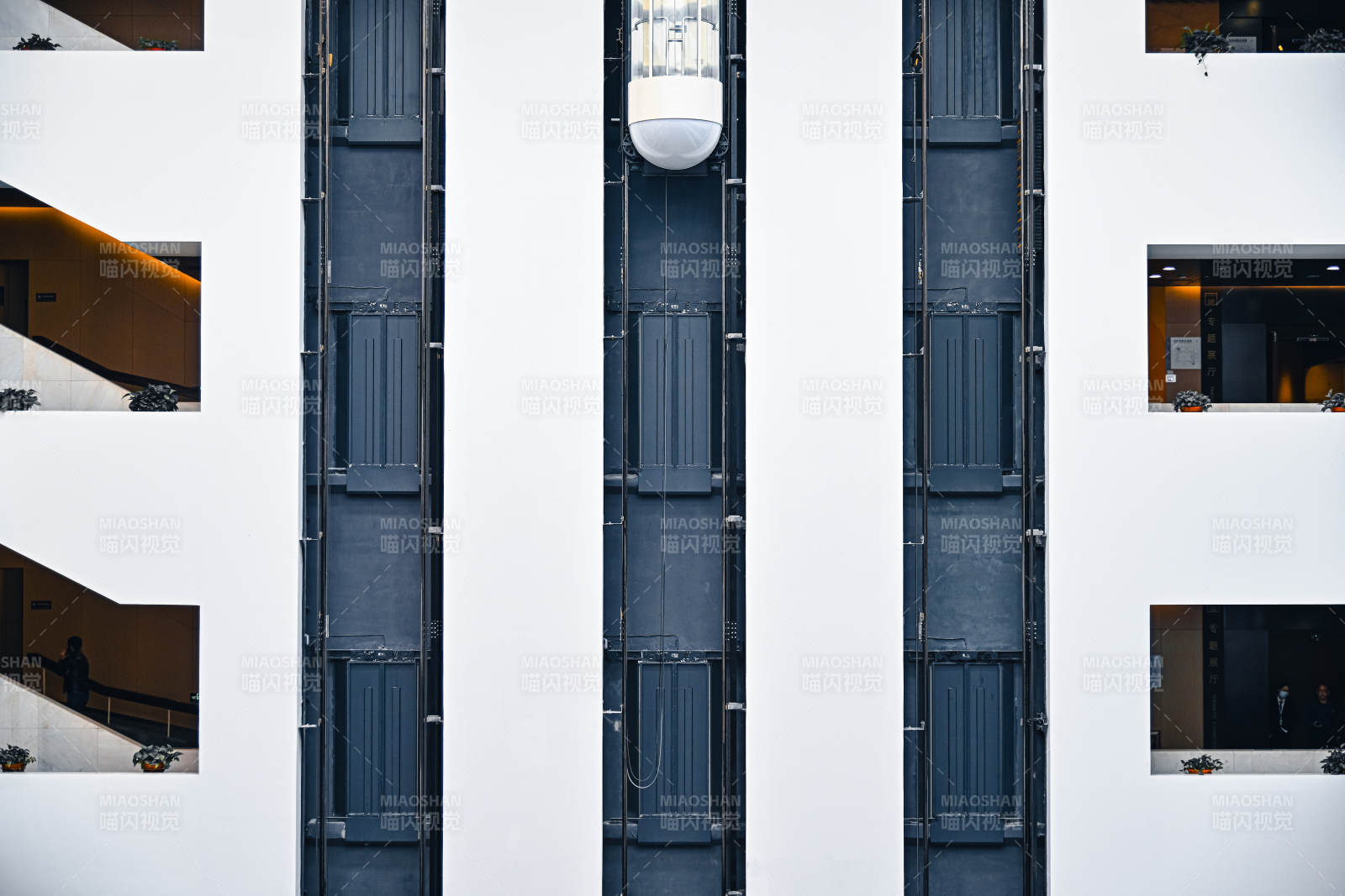 现代建筑的几何美学图片