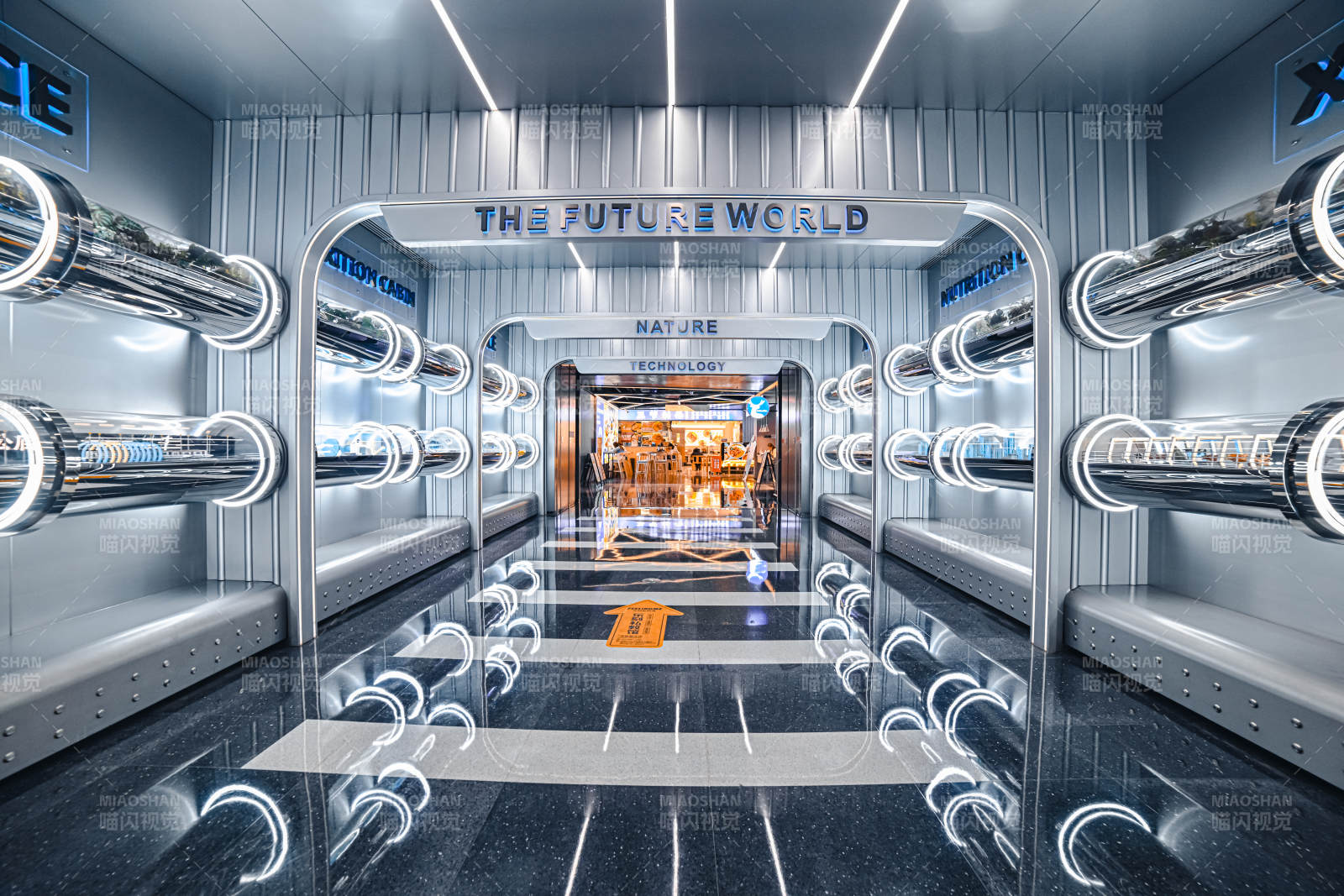 未来世界科技走廊深圳地铁站图片