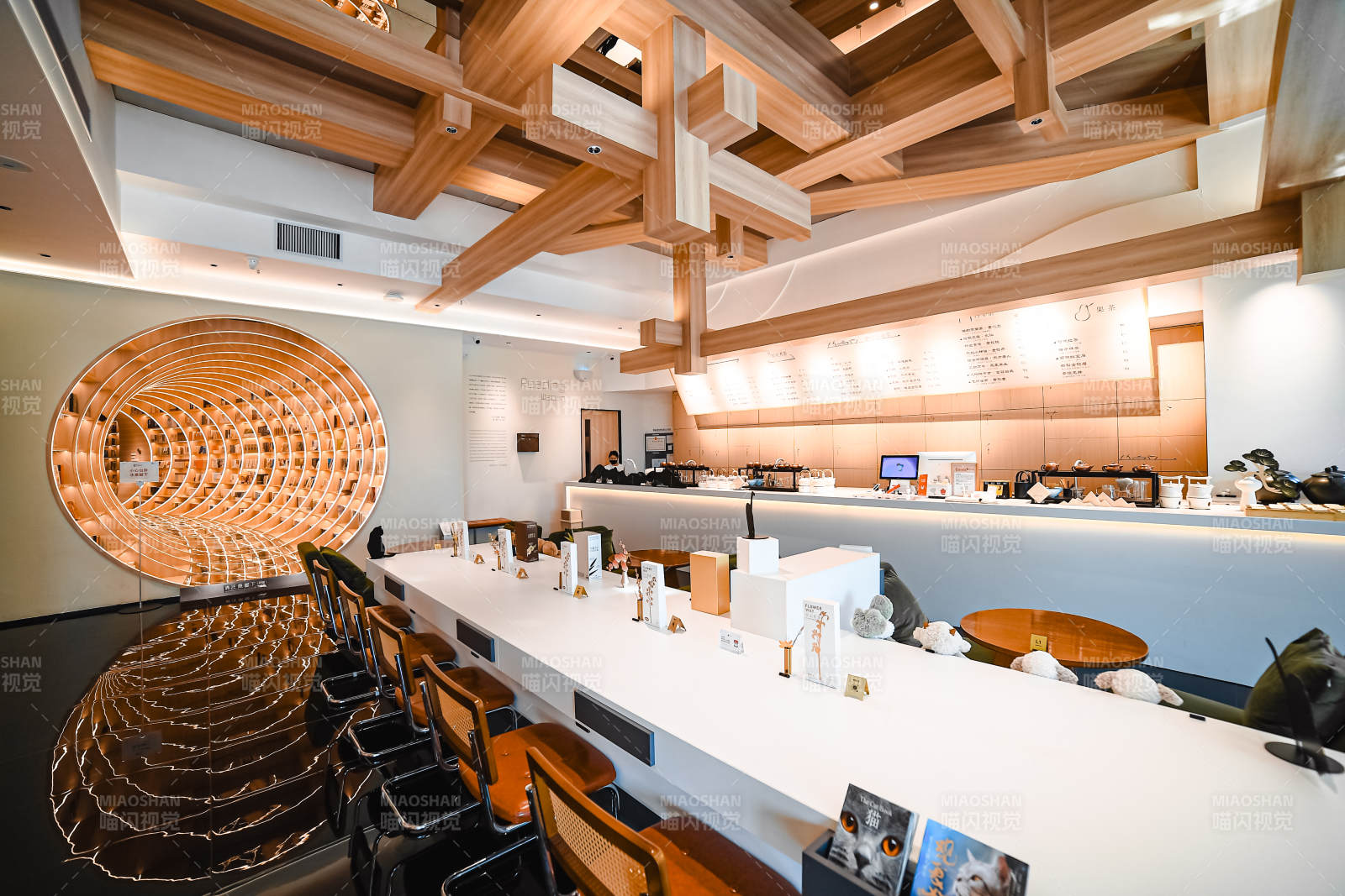 现代简约咖啡厅设计图片