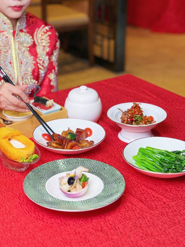 中式美食宴席特写图片