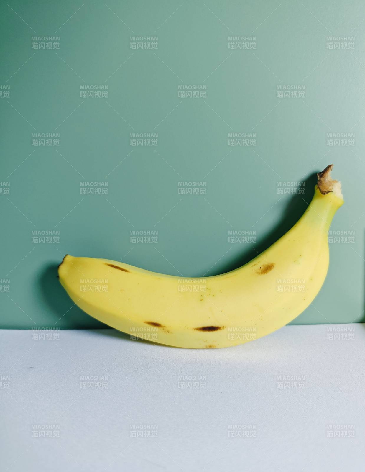 香蕉静物图图片