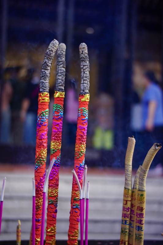 香火缭绕 祈福心愿图片