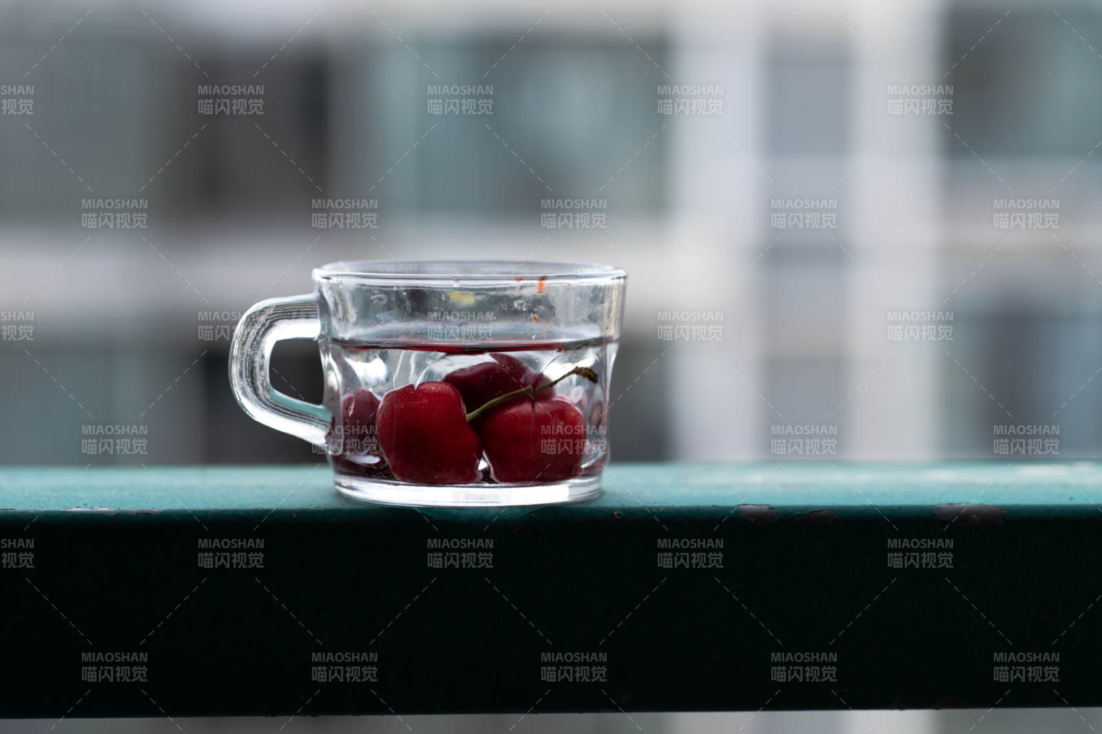 樱桃清水中 静谧时光图片