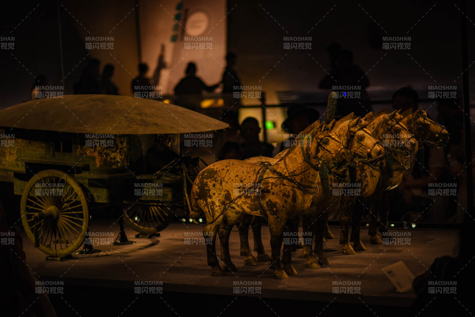 兵马俑战车展示图片