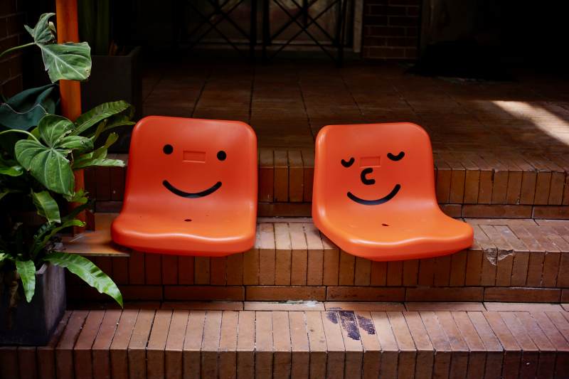微笑座椅 温暖角落图片