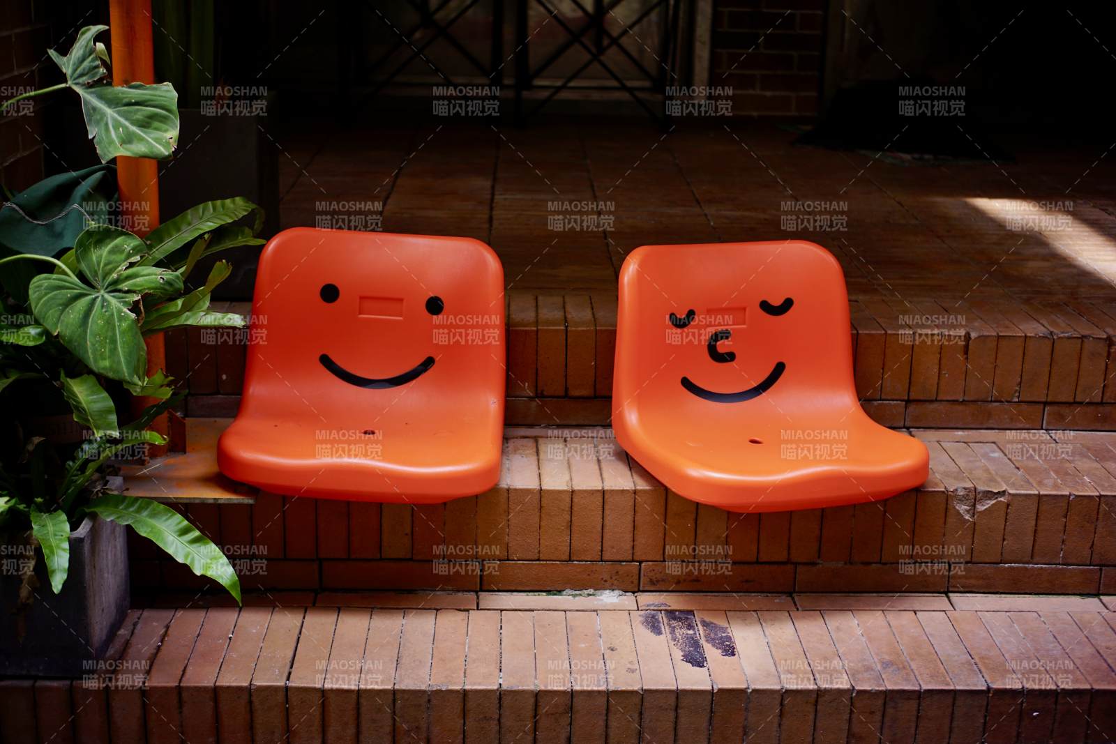 微笑座椅 温暖角落图片