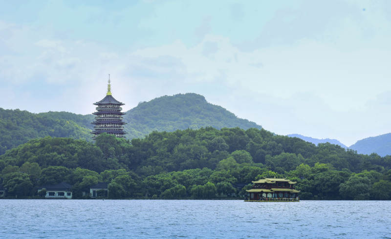 西湖雷峰塔风光图片