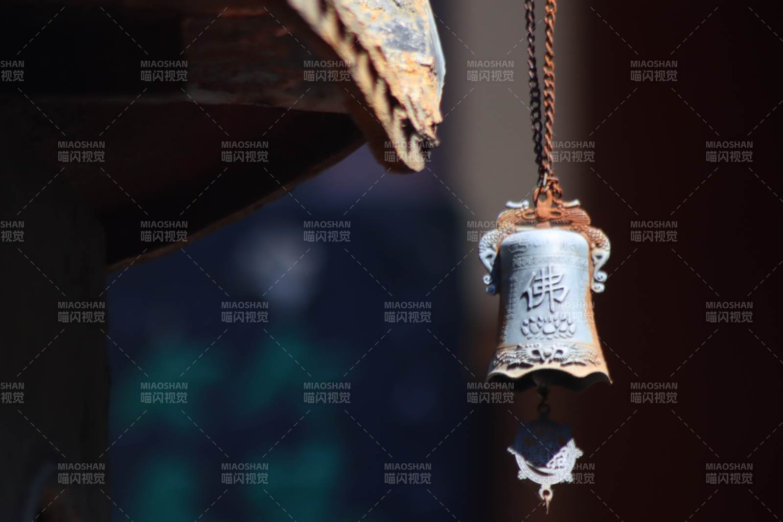 古寺风铃 静谧悠扬图片