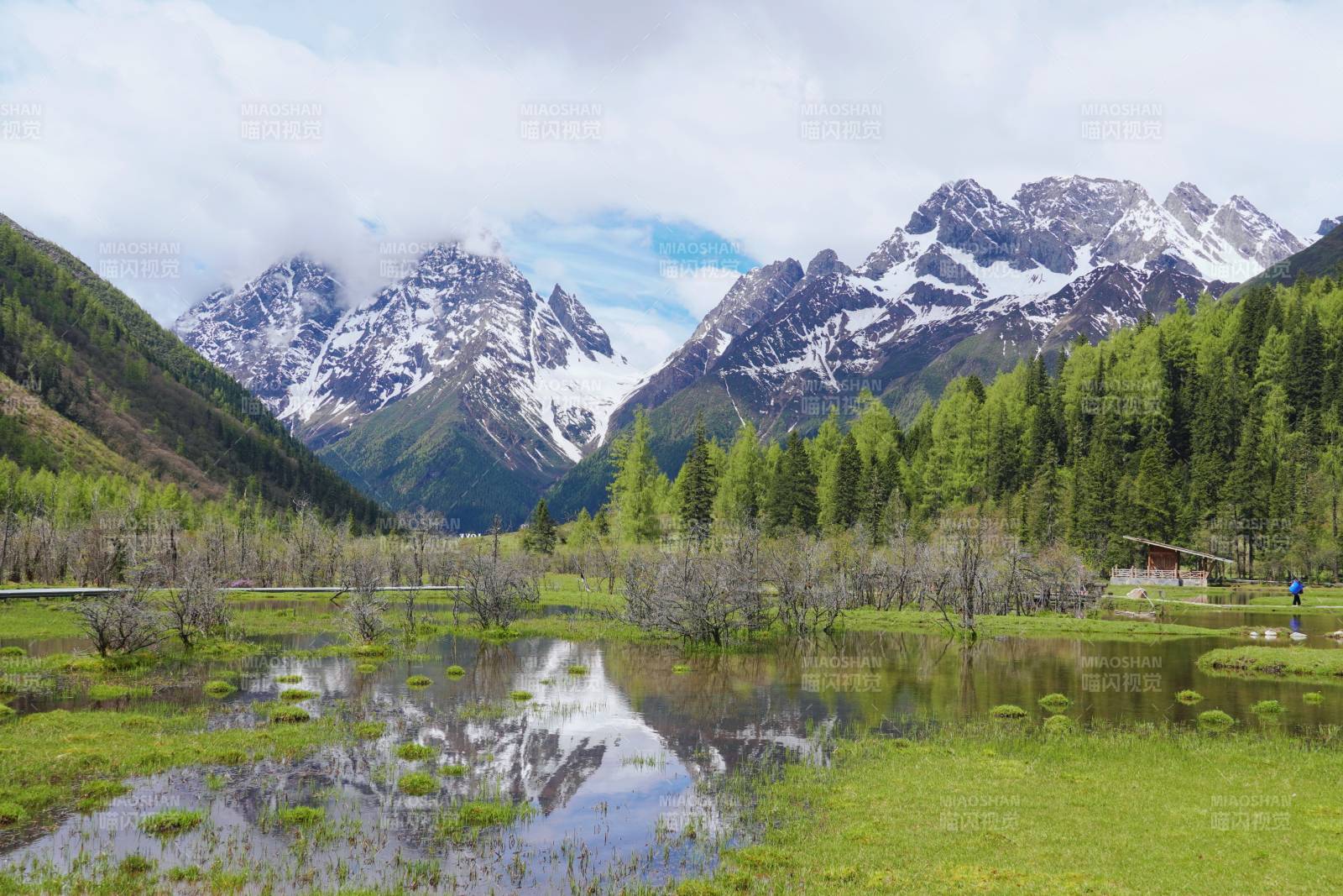雪山倒影 绿野仙境   双桥沟图片