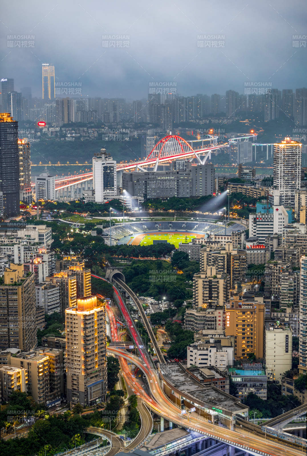 重庆城市夜景与桥梁风光图片