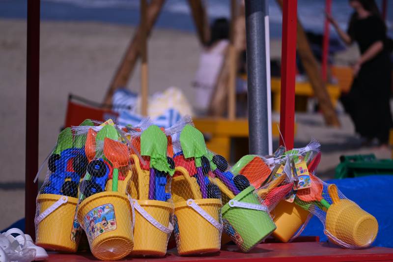 沙滩玩具桶和铲子套装图片