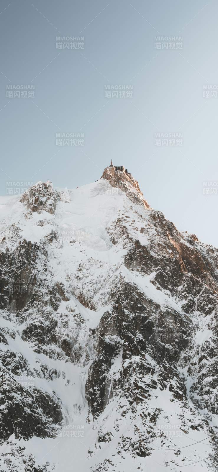雪山之巅 静谧壮观图片