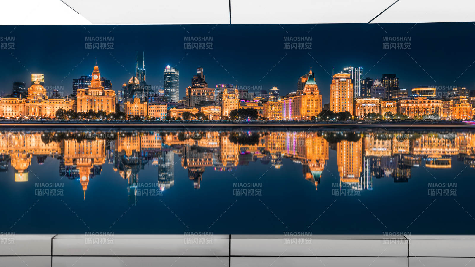 夜景倒影 城市繁华图片