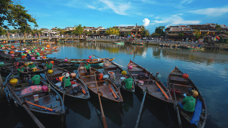 会安古城河畔风光图片
