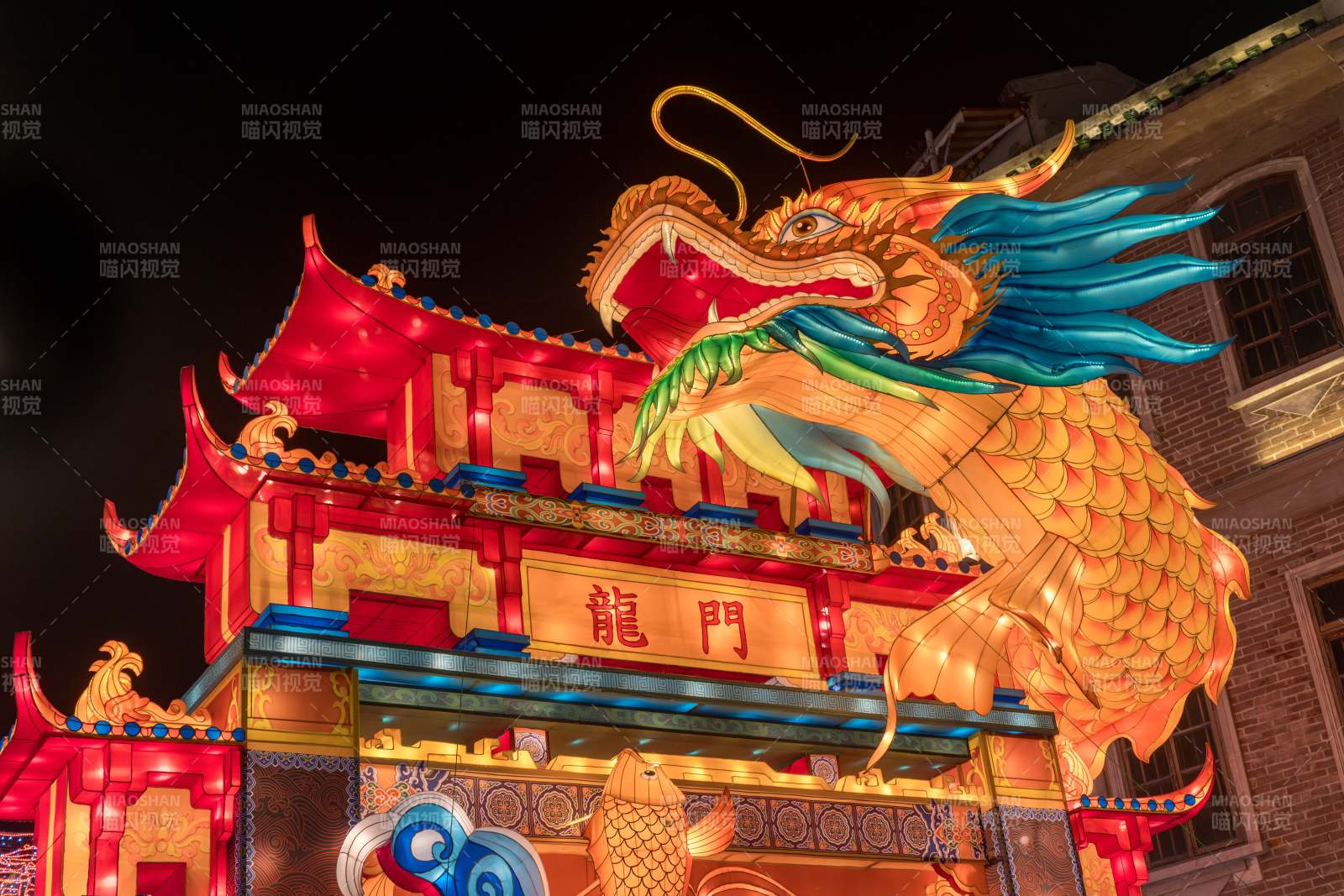 龙腾盛世 夜景辉煌图片