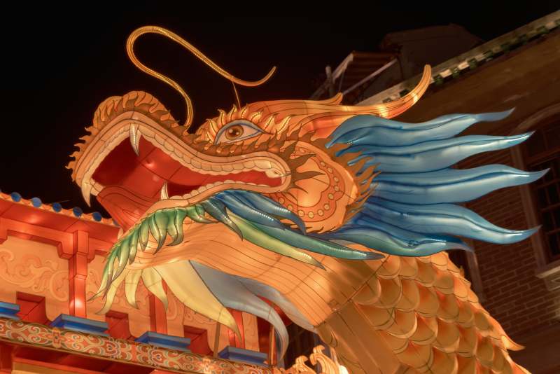 龙腾夜色 祥瑞之兆图片