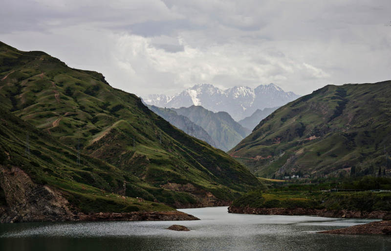 S101 公路 赤壁天湖景区图片