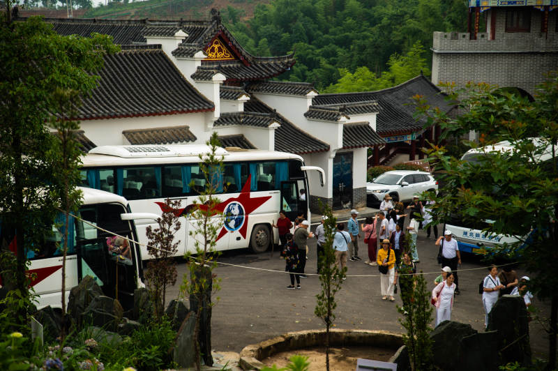 古镇游客集散中心图片