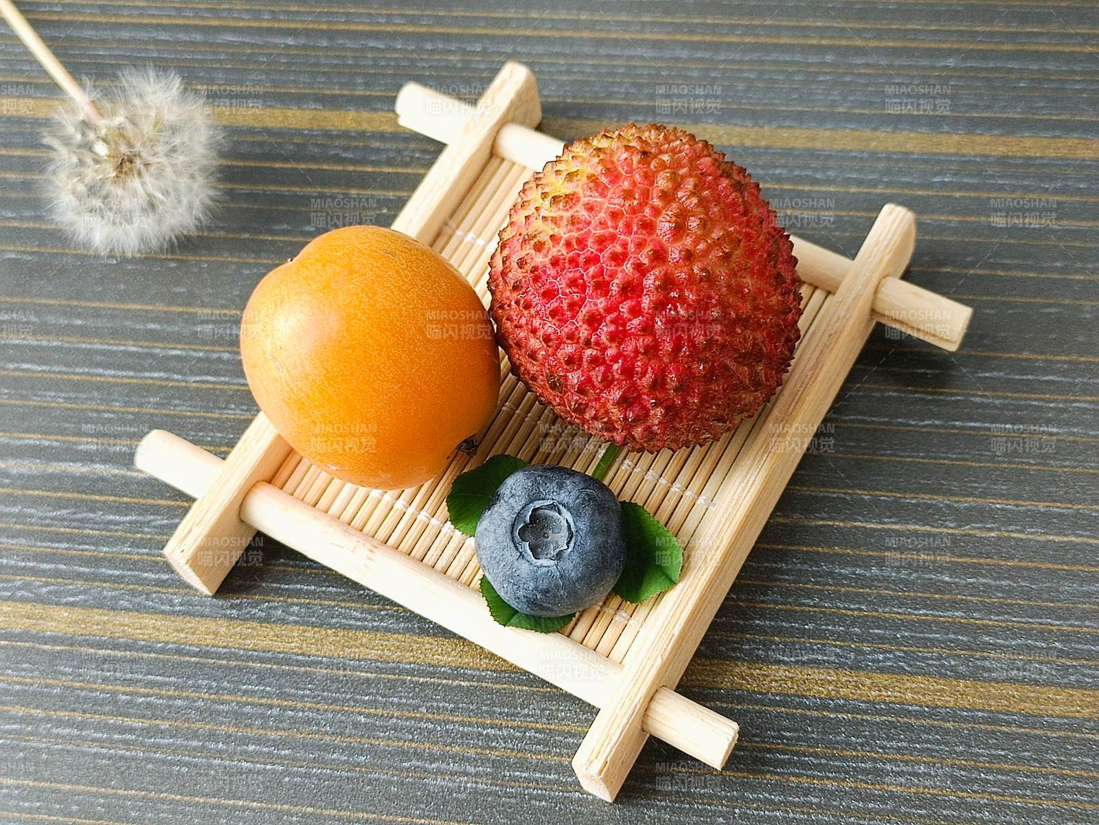 水果拼盘 草莓 蓝莓与橙子图片