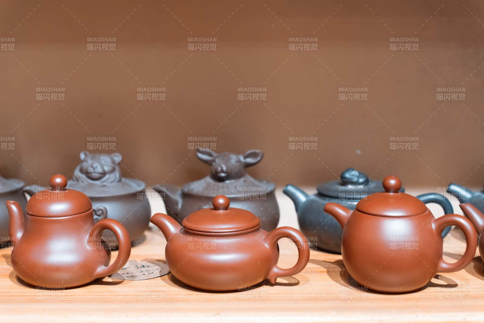 紫砂茶壶展示图片