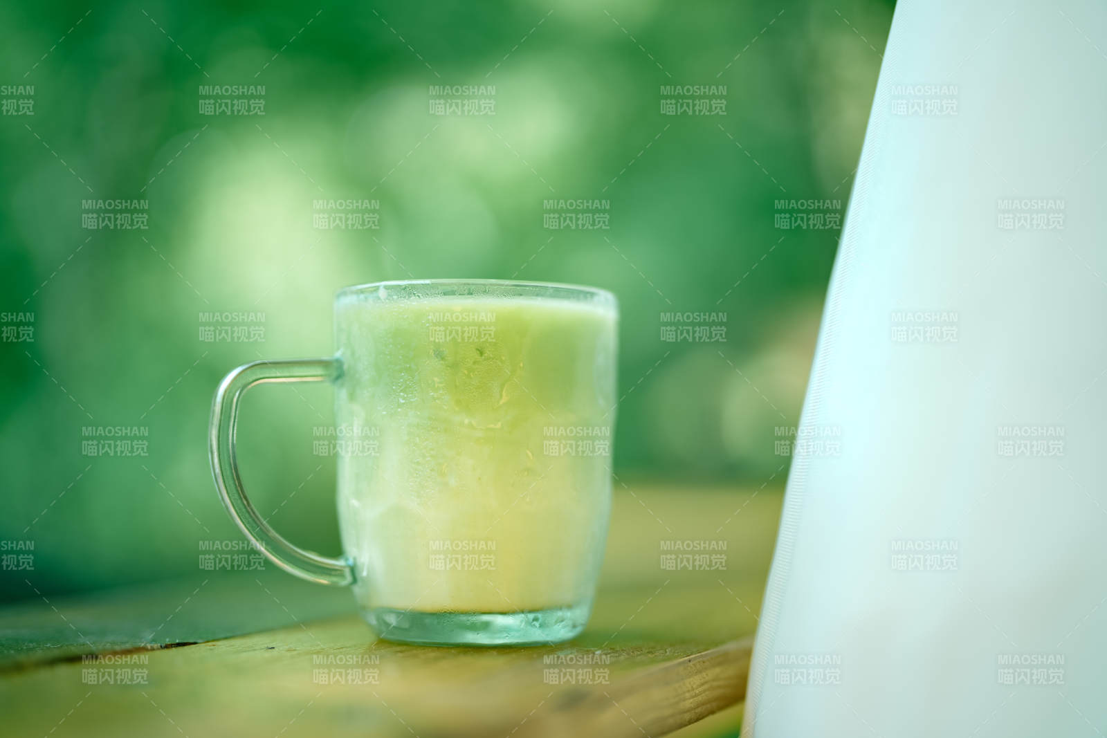 绿色饮品 清新自然图片