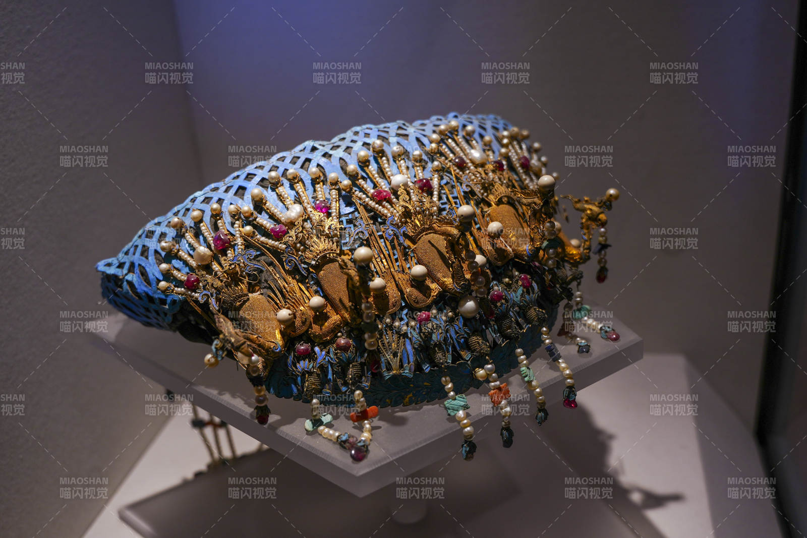 华丽珠宝头饰展示图片