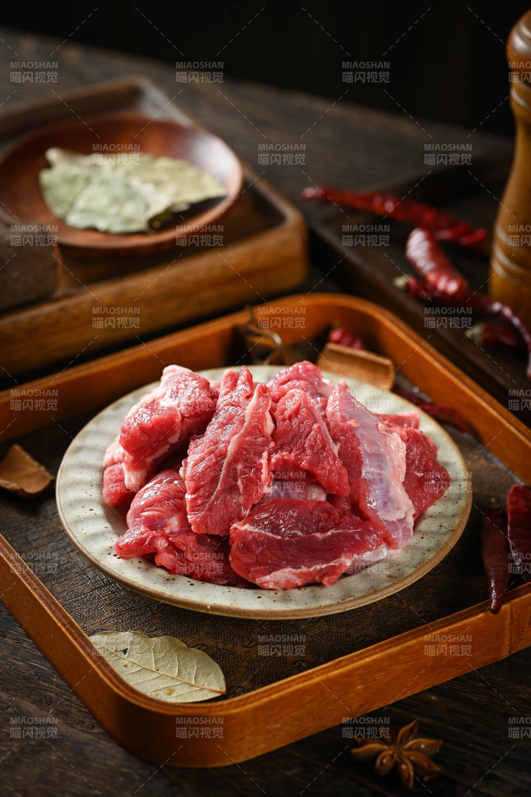 新鲜牛肉片 美味待烹图片