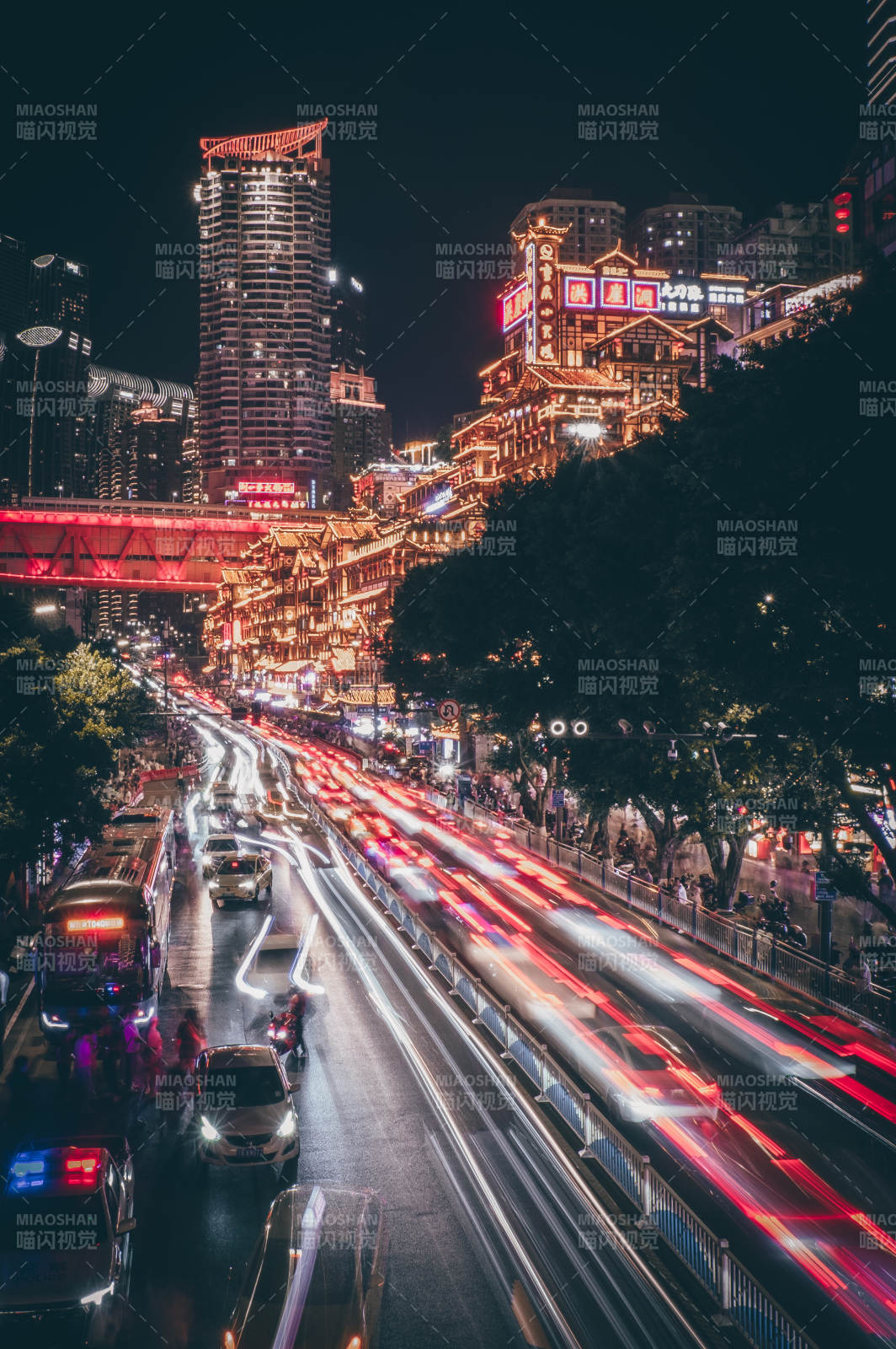 夜景繁华都市灯火辉煌图片