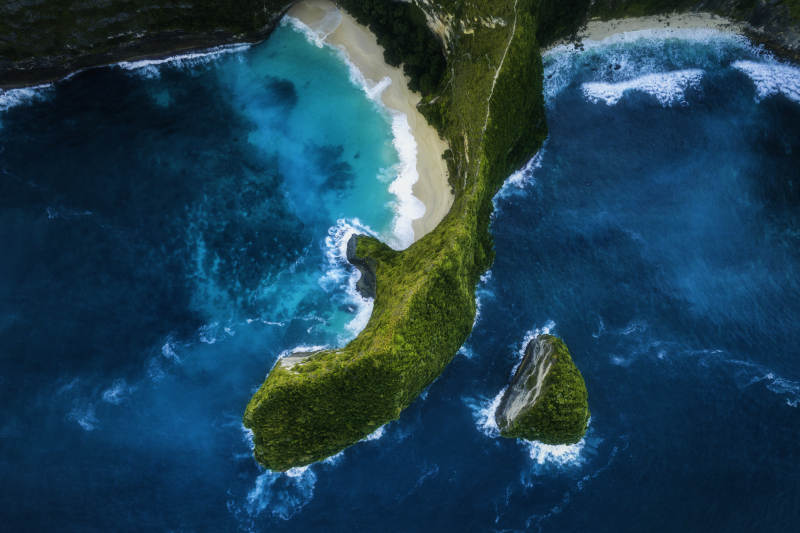 印尼努沙佩尼达岛精灵悬崖图片