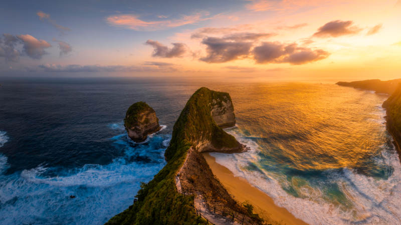 印尼努沙佩尼达岛精灵悬崖图片