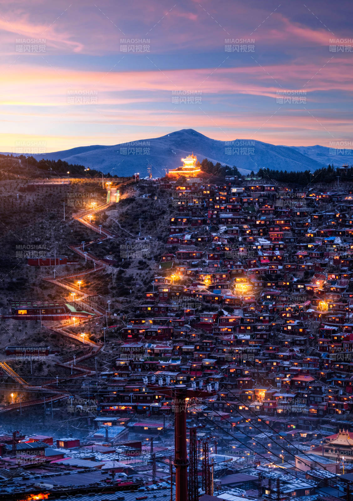 色达佛学院夜景图片
