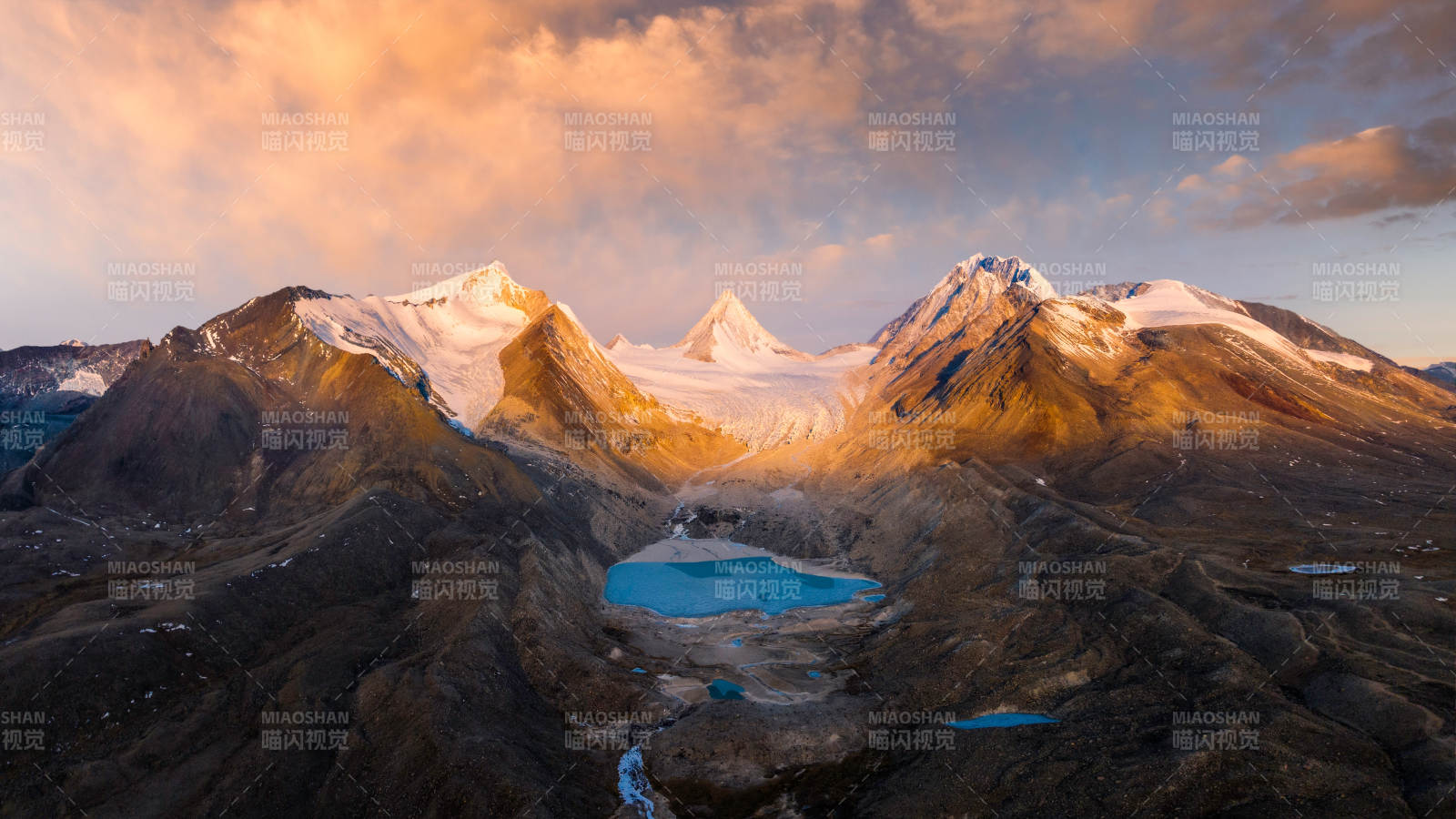 西藏冷布岗日国王峰图片