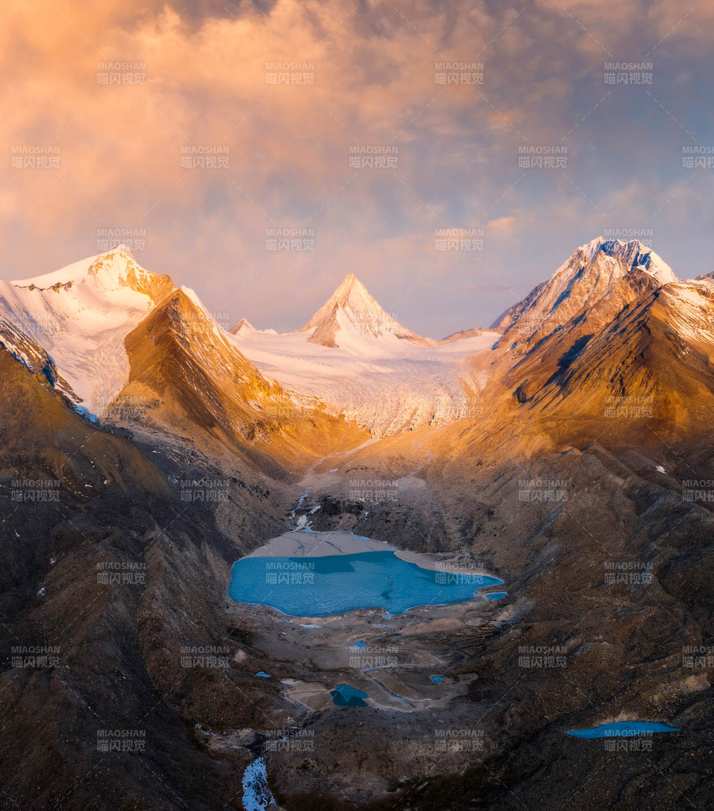 西藏冷布岗日国王峰图片