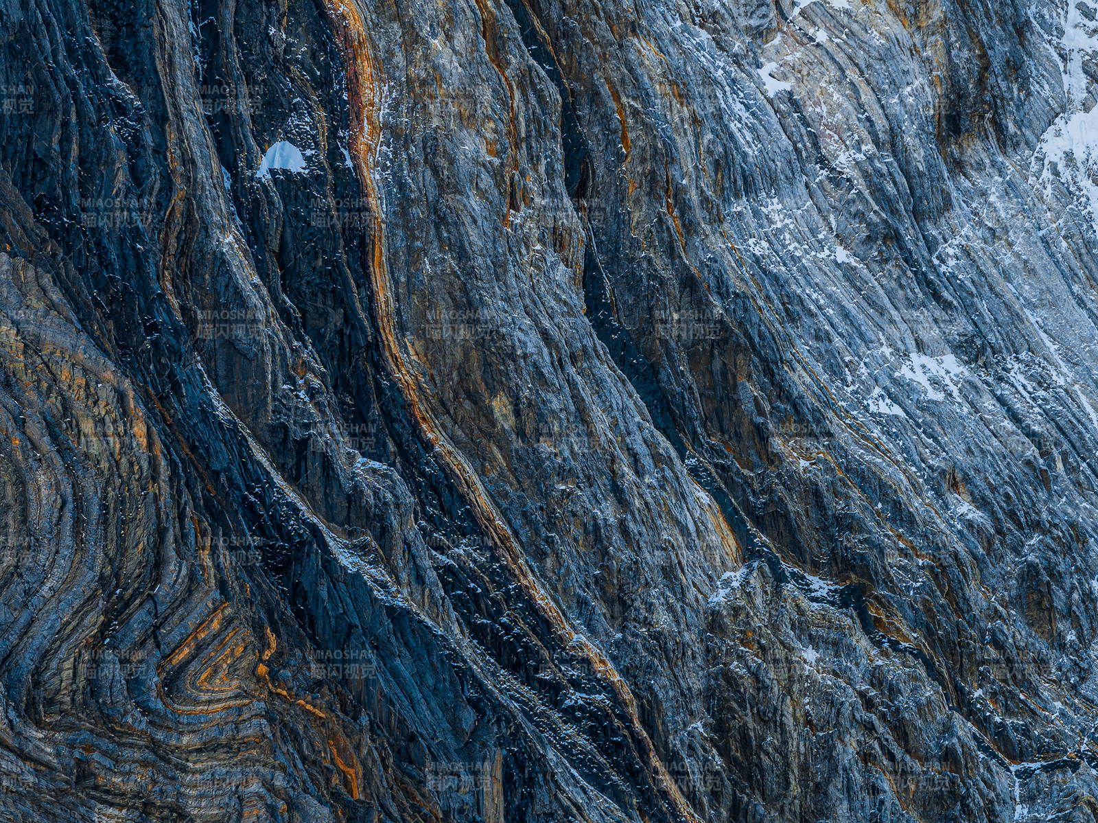 岩石纹理的自然之美图片