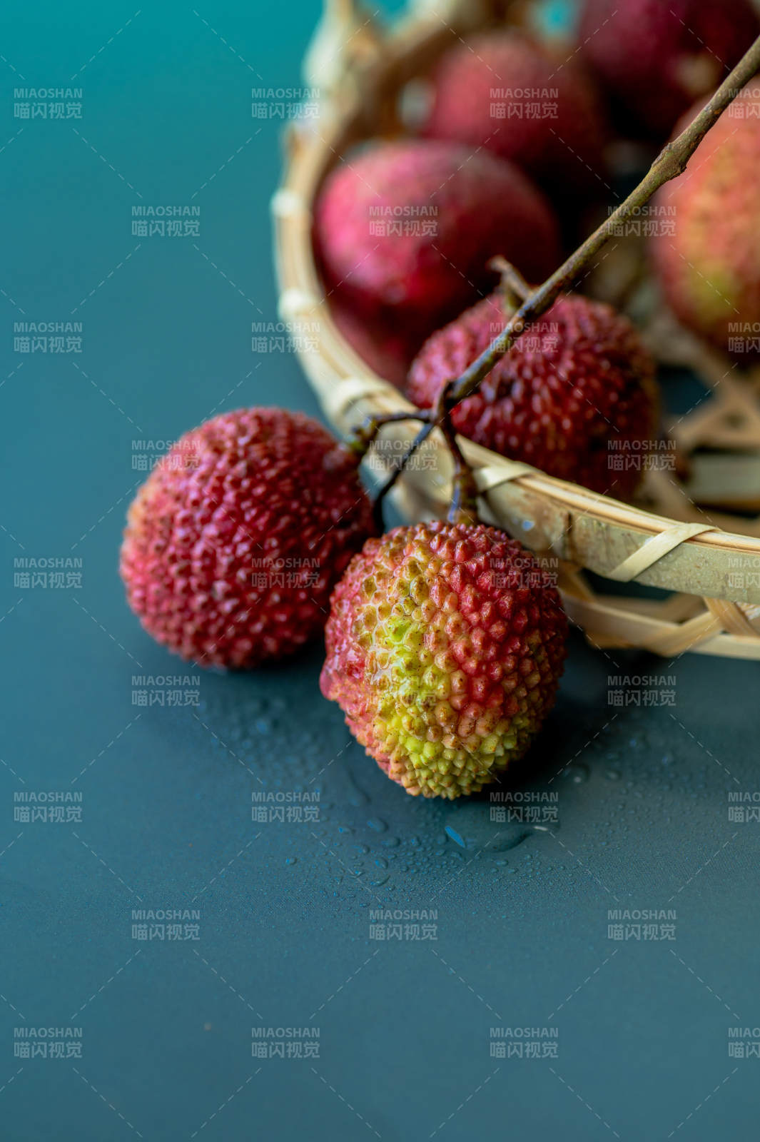 新鲜荔枝 甜美诱人图片