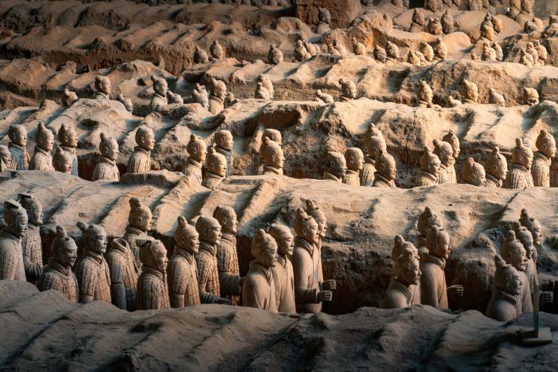 兵马俑坑遗址展示图图片