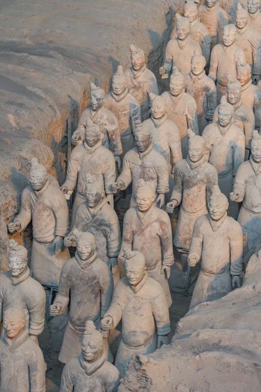 兵马俑群像展示图片