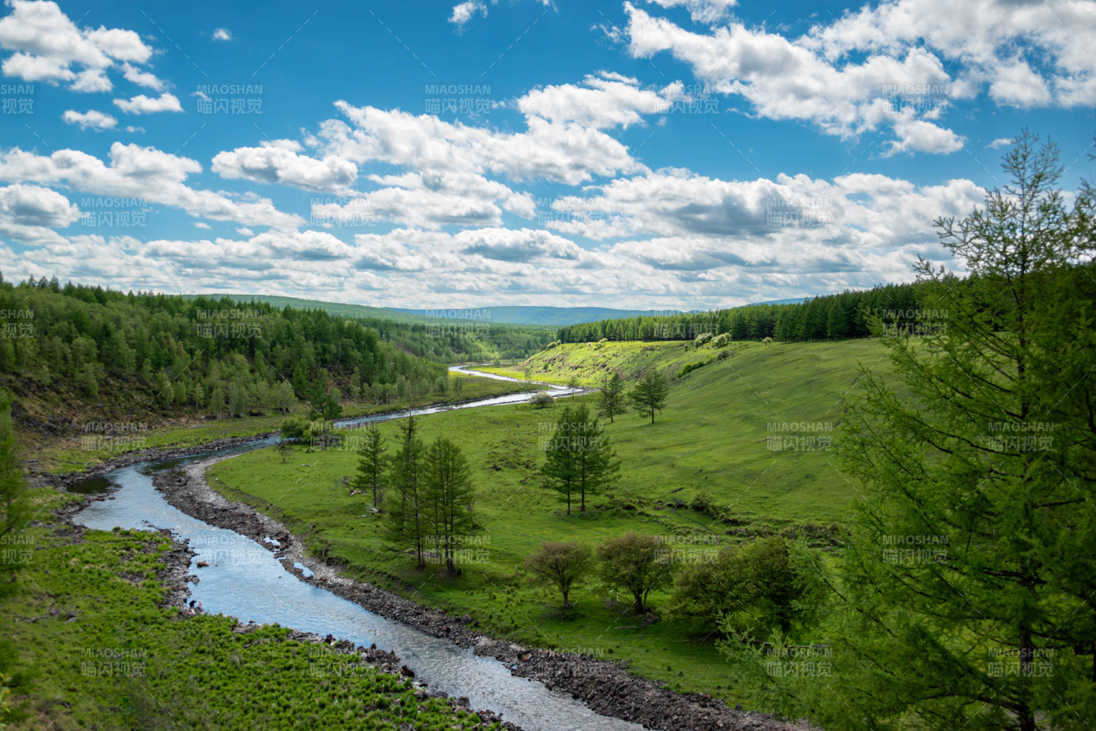 夏天的不冻河图片