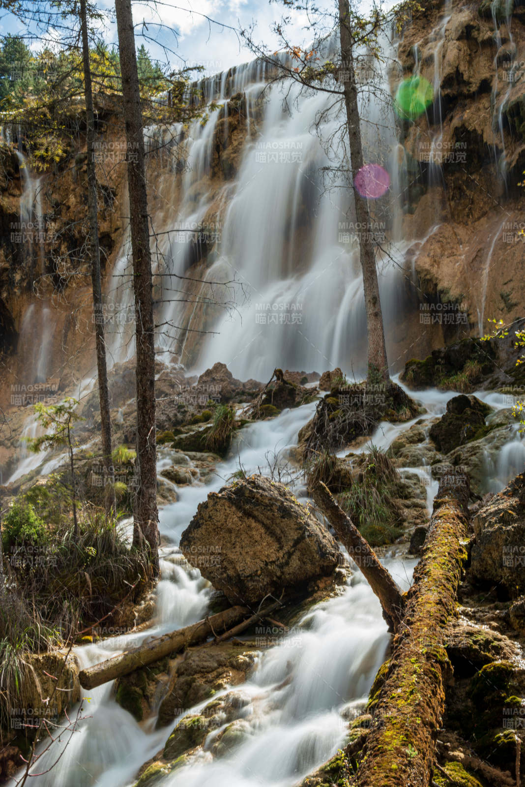 九寨之瀑布图片