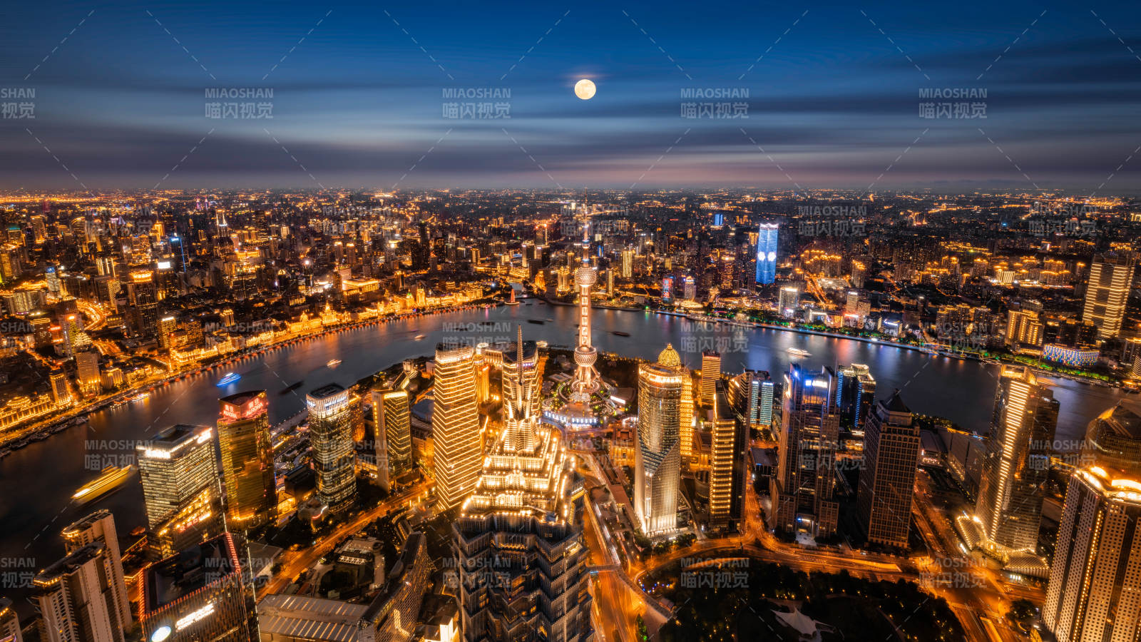 夜幕下的城市灯火辉煌图片