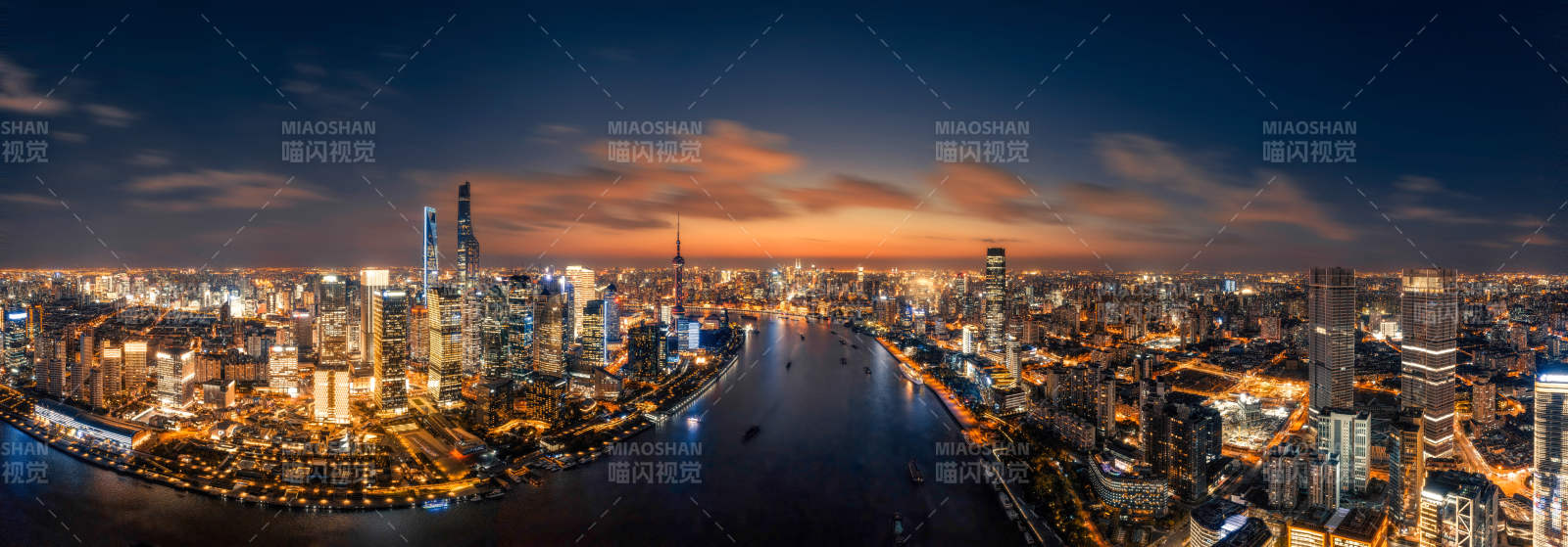 夜幕下的城市灯火辉煌图片