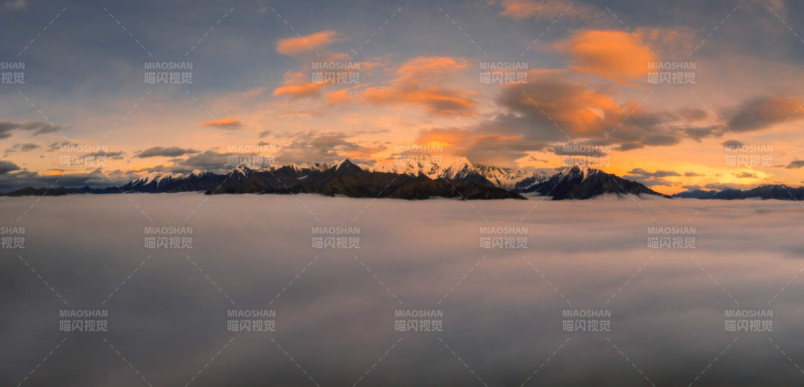 云海日出 雪山映霞图片