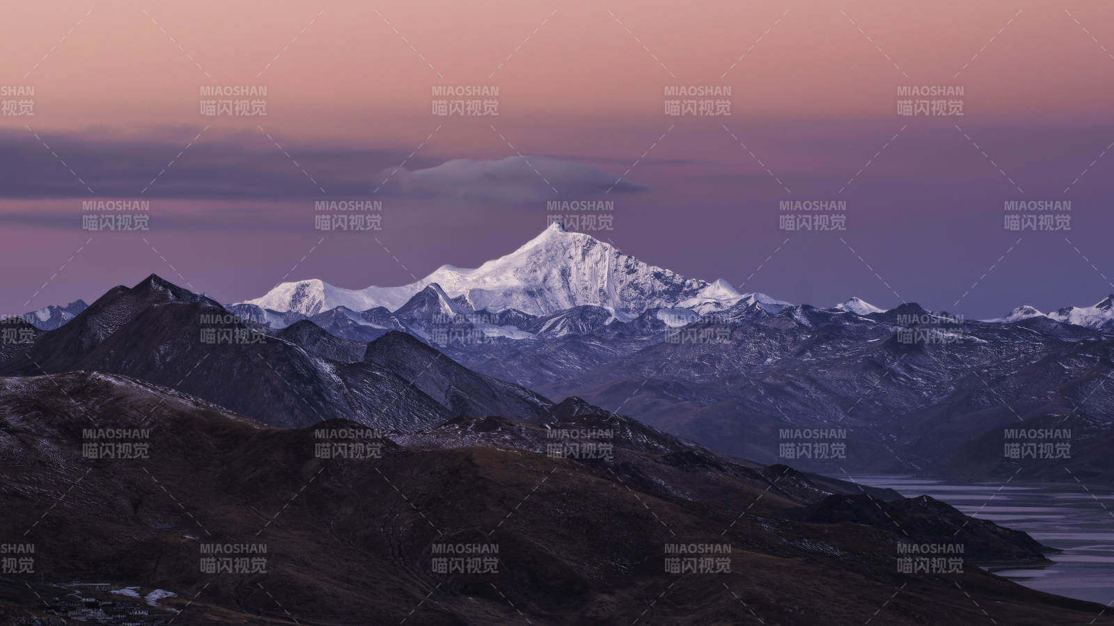 雪山日落 壮丽景色图片