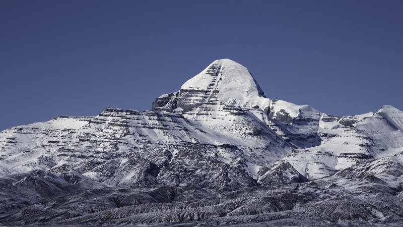 雪山之巅 静谧壮观图片