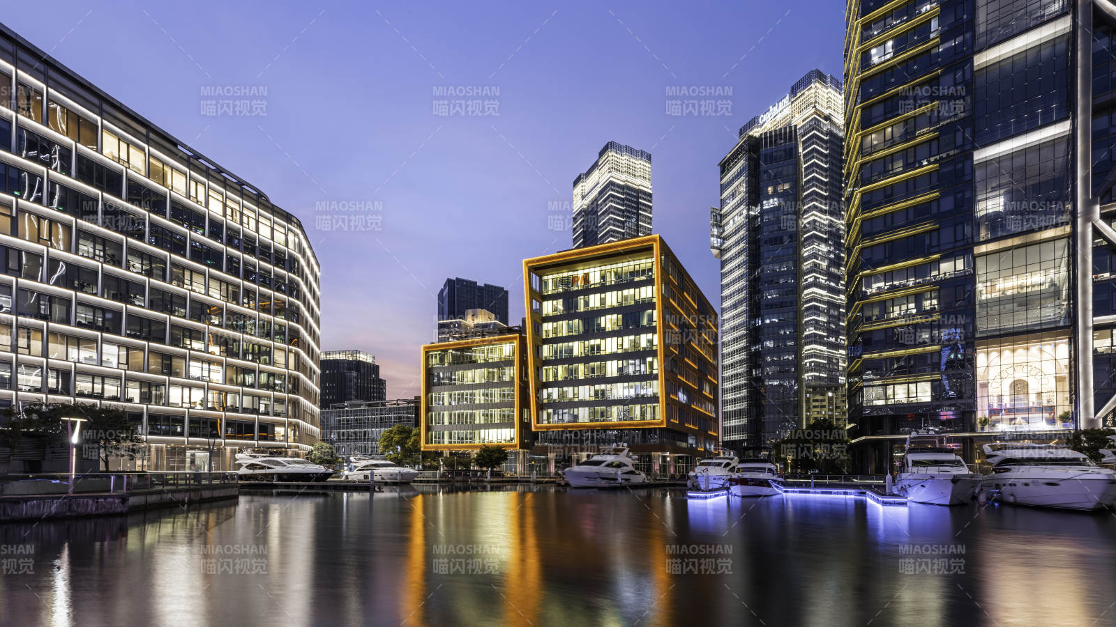 上海北外滩的豪华商业建筑图片