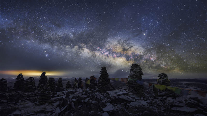 星空下的雪域高原图片